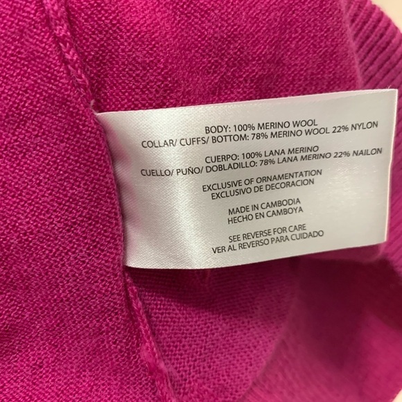 Banana Republic Women V-Neck Sweater Merino Wool Size Medium Fuschia Pink - Picture 7 of 7